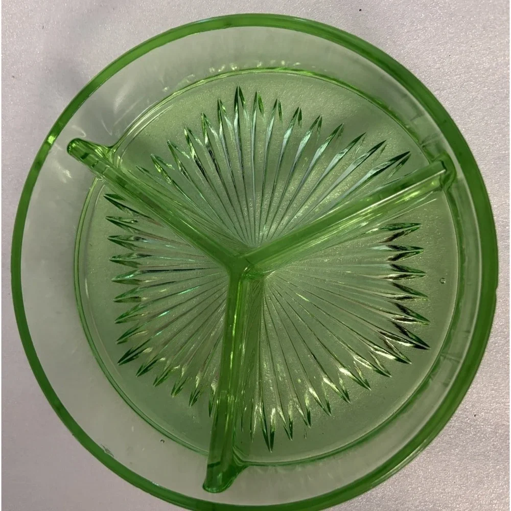 Uranium Glass 3 Compartment Relish Dish Green Depression Starburst UV Glow Vtg